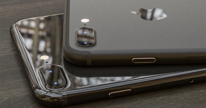 Новый iPhone может выйти в черном цвете и с глянцевым корпусом