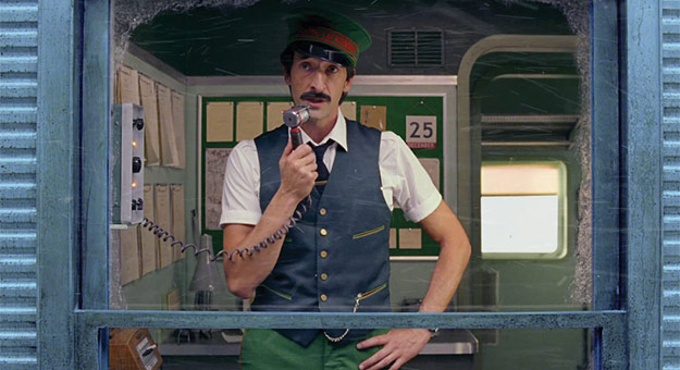 Уэс Андерсон снял рождественскую короткометражку с Эдрианом Броуди