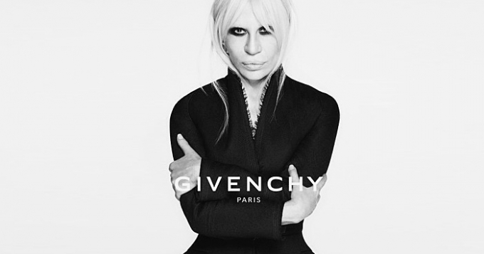 Новый кадр: Донателла Версаче в рекламной кампании Givenchy