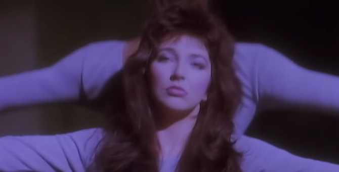 Клип на песню Кейт Буш «Running Up That Hill» набрал 100 миллионов просмотров на YouTube