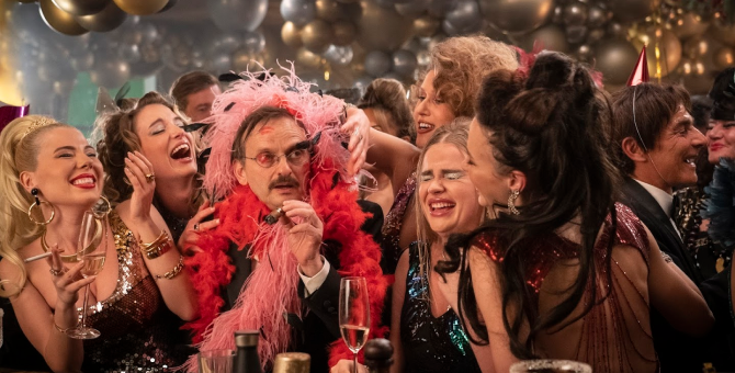 К премьере нового фильма Полански BURO.TSUM запустил сет-меню «Дворец»