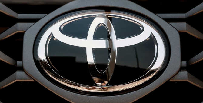 Toyota создает полностью беспилотный роботизированный автомобиль