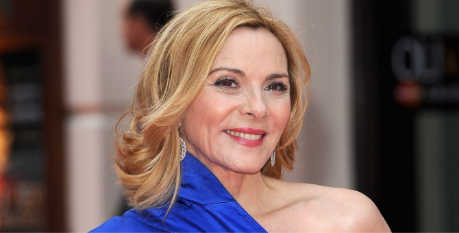 Ким Кэтролл снимется в сериале Netflix «Гламурный»