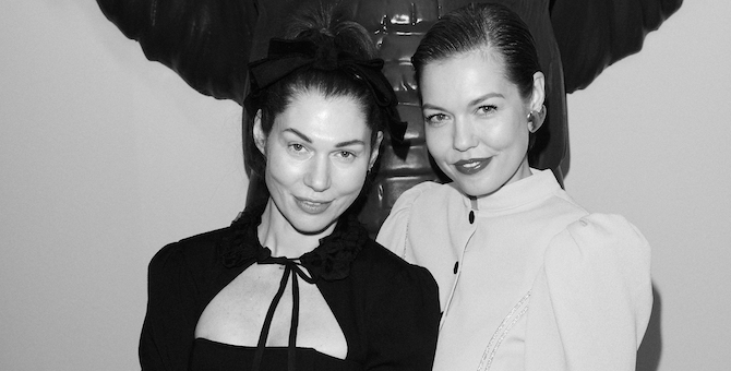 Оксана Бондаренко, Ян Яновский и другие гости открытия выставки «В поисках синего слона»