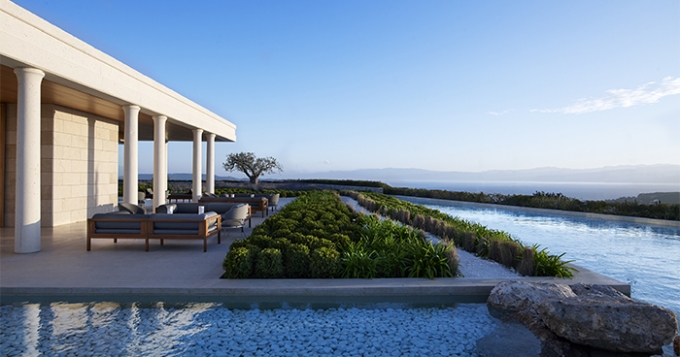 Как стать богатой древнегреческой женой: отель Amanzoe на Пелопоннесе