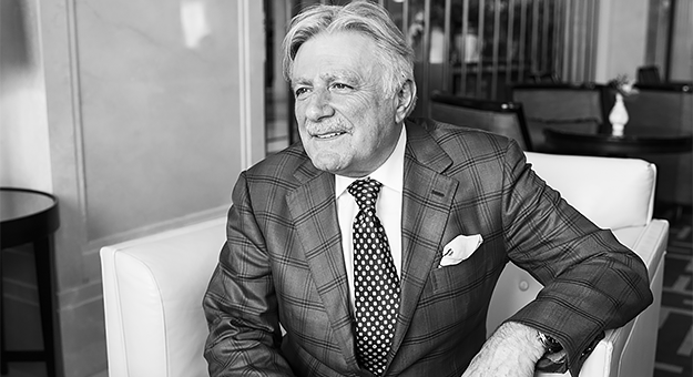 Патрицио Чиполлини: «Four Seasons пришлось бороться с монашками за фрески обнаженных богинь»