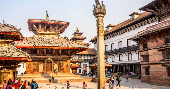 Редакция Buro 24/7 Singapore едет в Непал, чтобы помочь детям