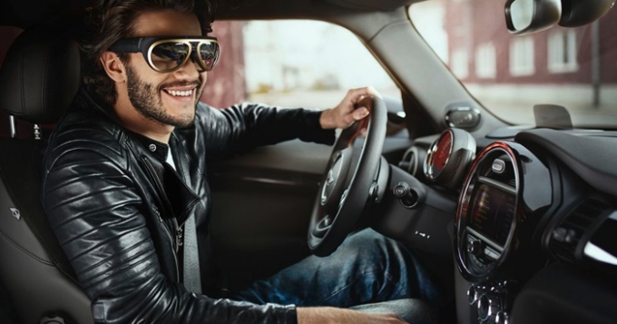 Расширяем поле зрения: концепция очков MINI Augmented Vision