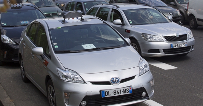 В Париже могут запретить Uber