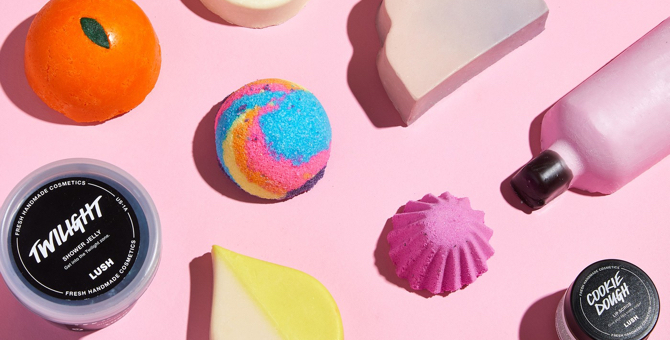 Охлаждающее желе и бомбы для душа: Lush представил летние новинки