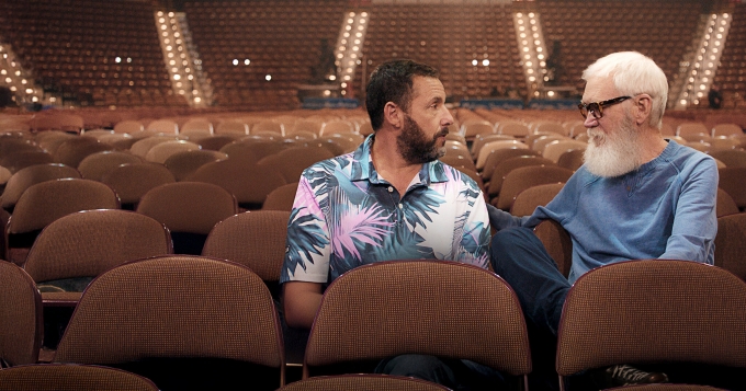 Адам Сэндлер стал героем нового выпуска шоу «Мой следующий гость не нуждается в представлении»