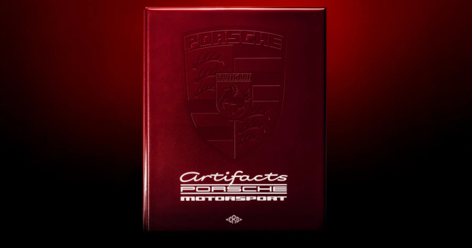 Издательство Type 7 выпустило настольную книгу о Porsche