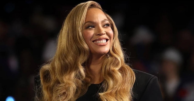 Состояние Бейонсе достигло отметки в 1 миллиард долларов
