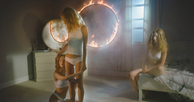 Фотограф Петра Коллинз открыла музейную выставку