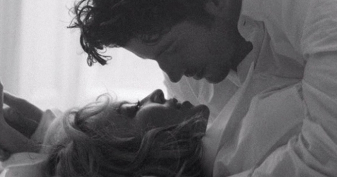 Клип на новую песню Кайли Миноуг Into the Blue