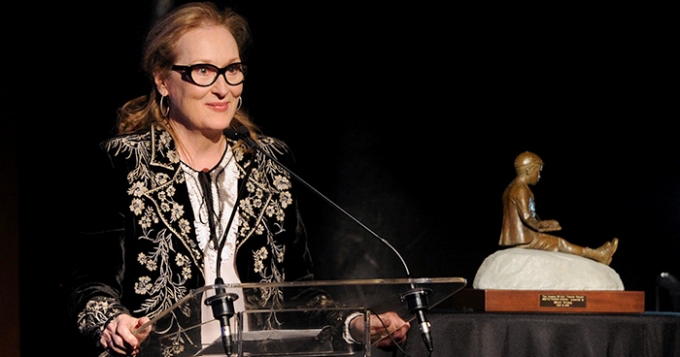 Мэрил Стрип наградили театральной премией