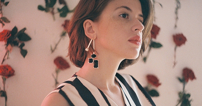 В вечном поиске: новая съемка для журнала MORE is LOVE