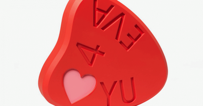 Дэмиен Херст открыл выставку о любви