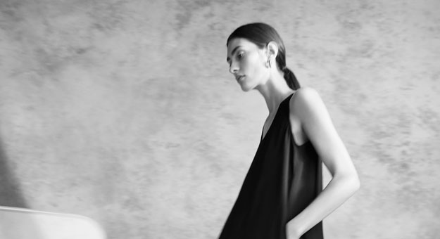 Как создать успешный бренд, продающий базовую одежду