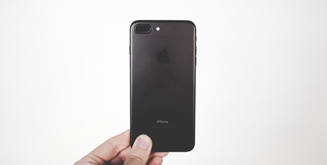 Почему зависимость от соцсетей сравнима с наркотической зависимостью