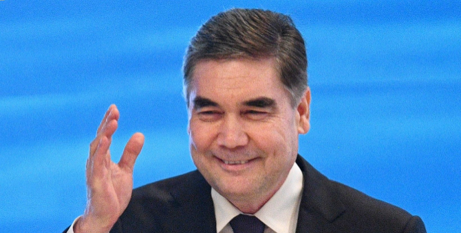 Президент Туркмении стал диджеем в новогоднюю ночь