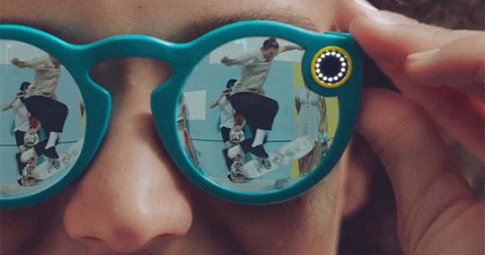 Snapchat начал продавать очки со встроенной камерой