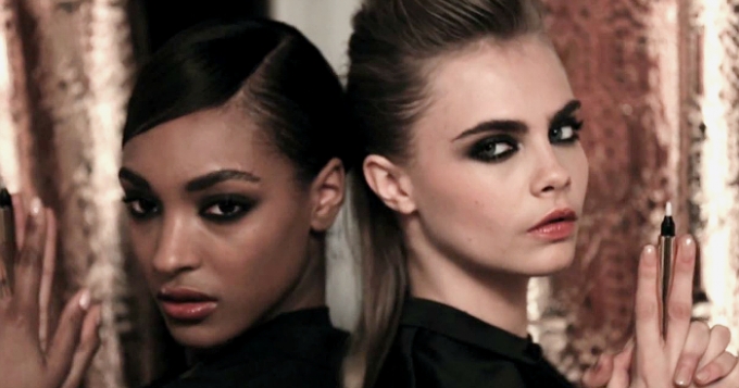 Кара Делевинь и Джорданн Данн за кулисами съемки для YSL Beauty