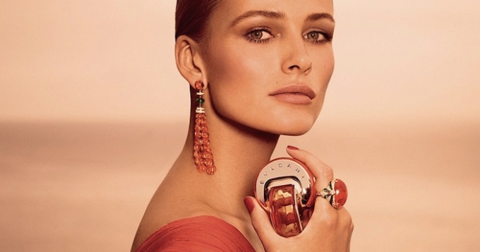 Эдита Вилкевичуте в рекламе аромата Omnia Indian Garnet