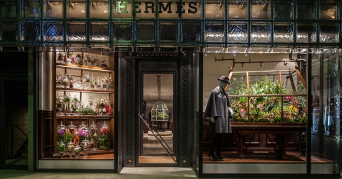 Топ-5 лучших витрин бутика Hermes в Токио