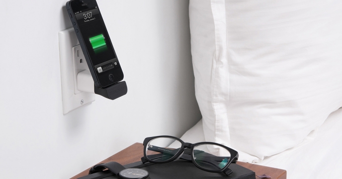 Компактная зарядка MiniDock для iPhone 5