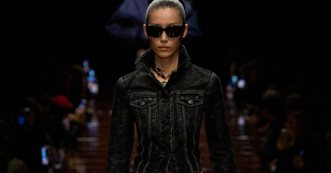 Balenciaga, коллекция весна-лето 2025