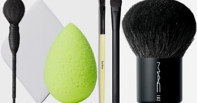 Во всеоружии: приспособления для нанесения макияжа