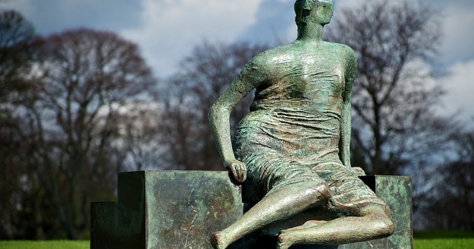 Скульптуру Генри Мура отстоять не удалось