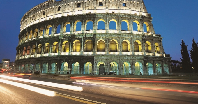 Бомба в Колизее возмутила Рим