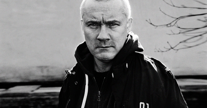 Херст расстается с Гагосяном