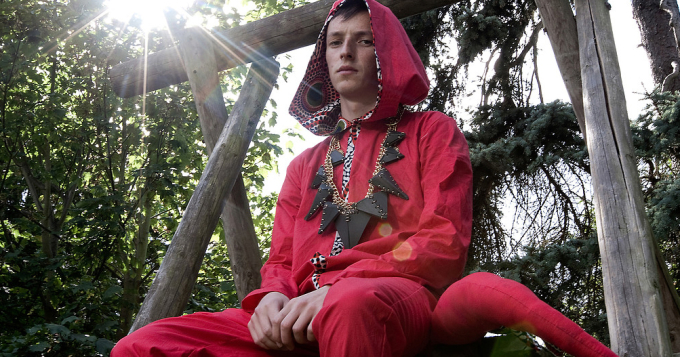 Totally Enormous Extinct Dinosaurs — Stronger